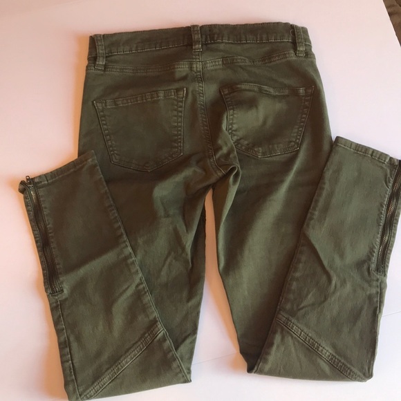 Green jeans. - Picture 4 of 6